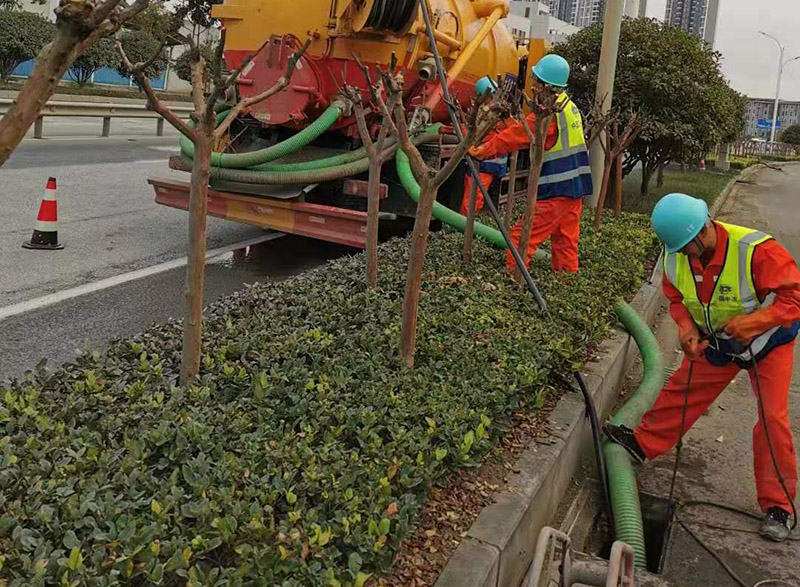 桓仁市政管道清淤